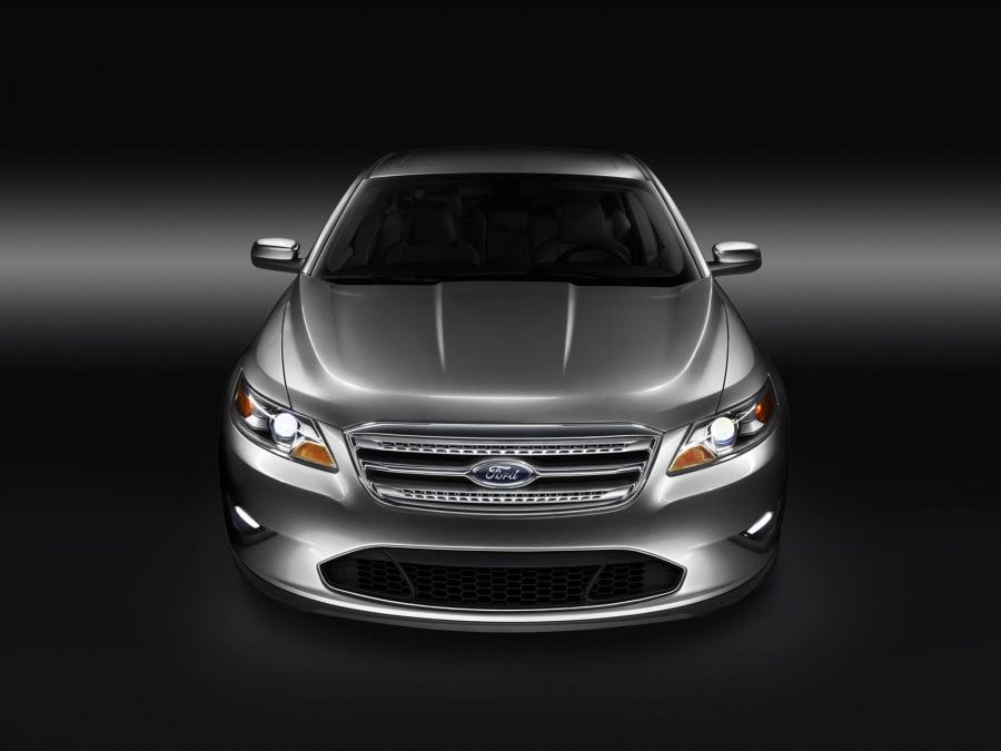  Ford Taurus Limited 2010 года  (фото 42 из 43)